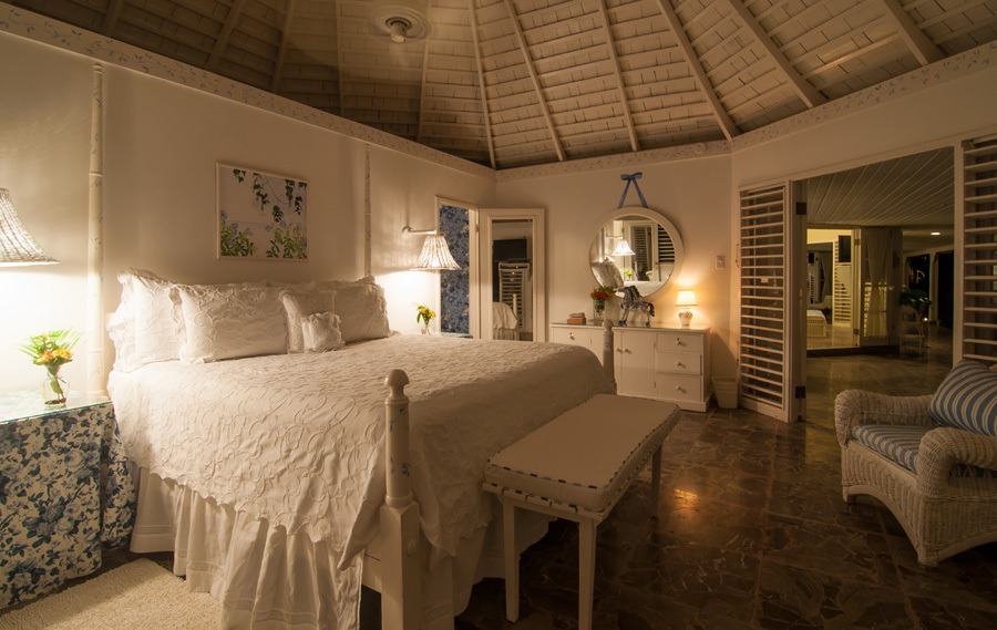 <?php echo Serenity Beach Villa.